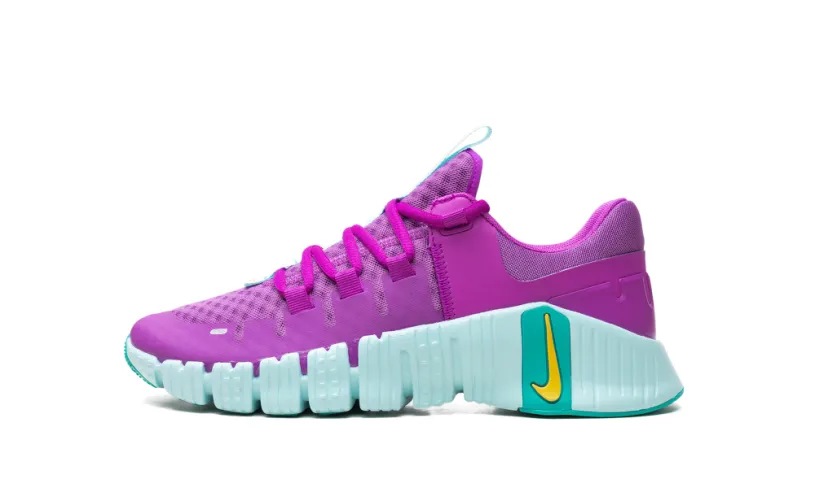 Nike Lifestyle Free Metcon 5 WMNS 'Hyper Violet'